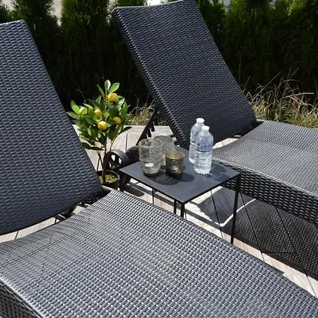 48 # Hygiene # Airport Eindhoven # Airco # Bosrijk # Hiking & Biking # Efteling # Safaripark Apartamento Oisterwijk